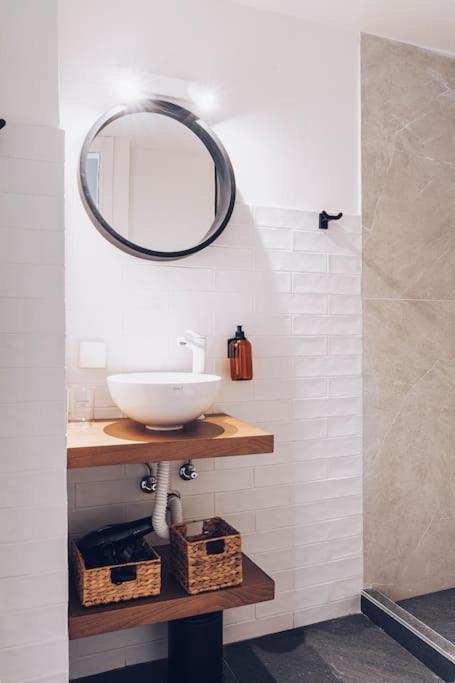 The Repose Aesthetic Apt. R1 Apartment Heraklion  Ngoại thất bức ảnh